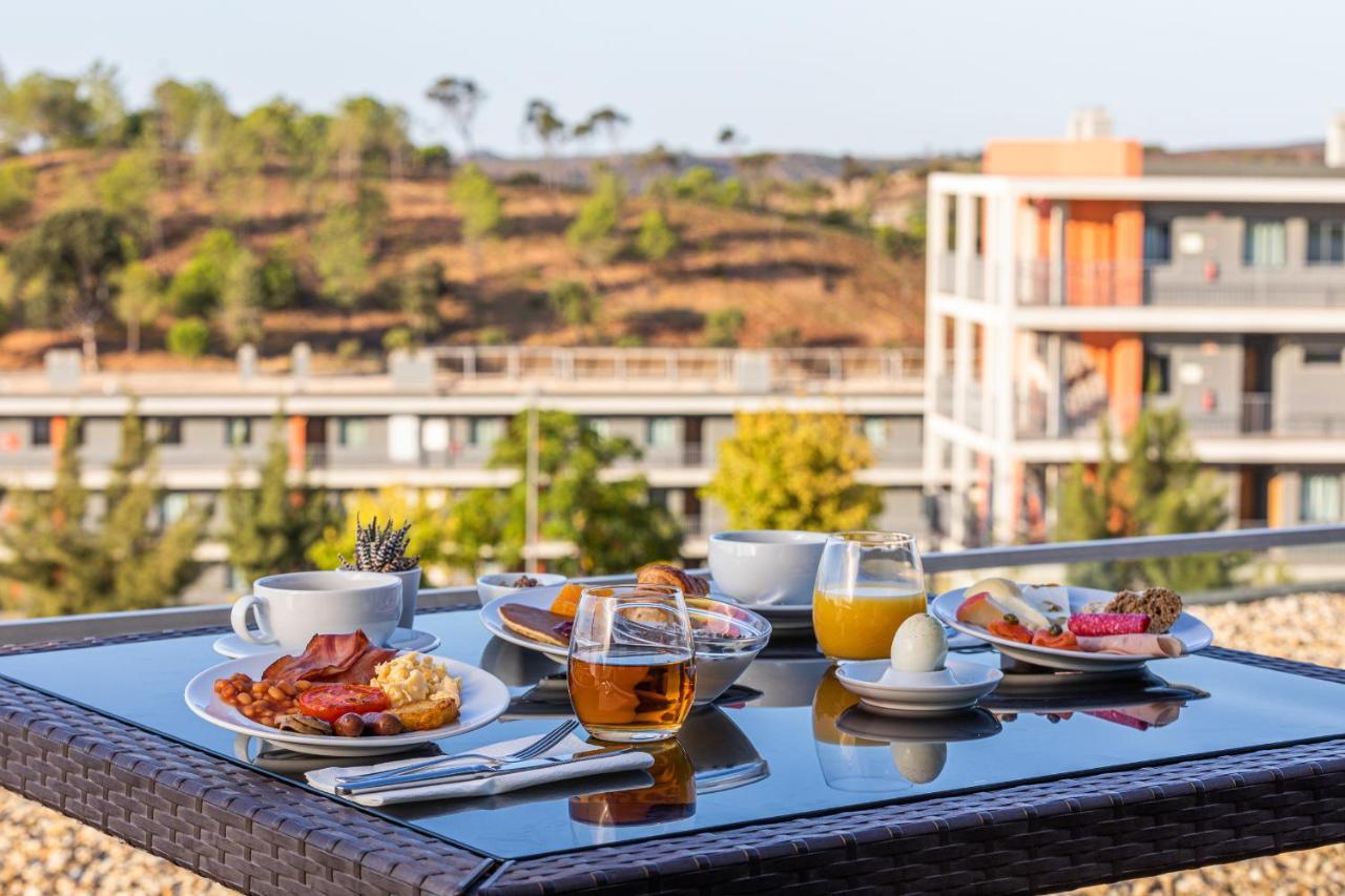 Montes de Cima Algarve Race Resort - Hotel المظهر الخارجي الصورة